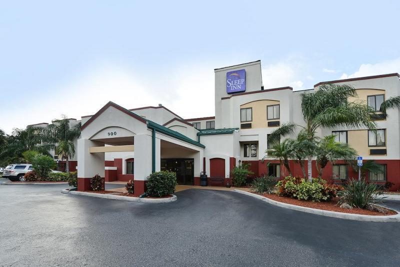 Sleep Inn & Suites Port Charlotte-Punta Gorda Extérieur photo